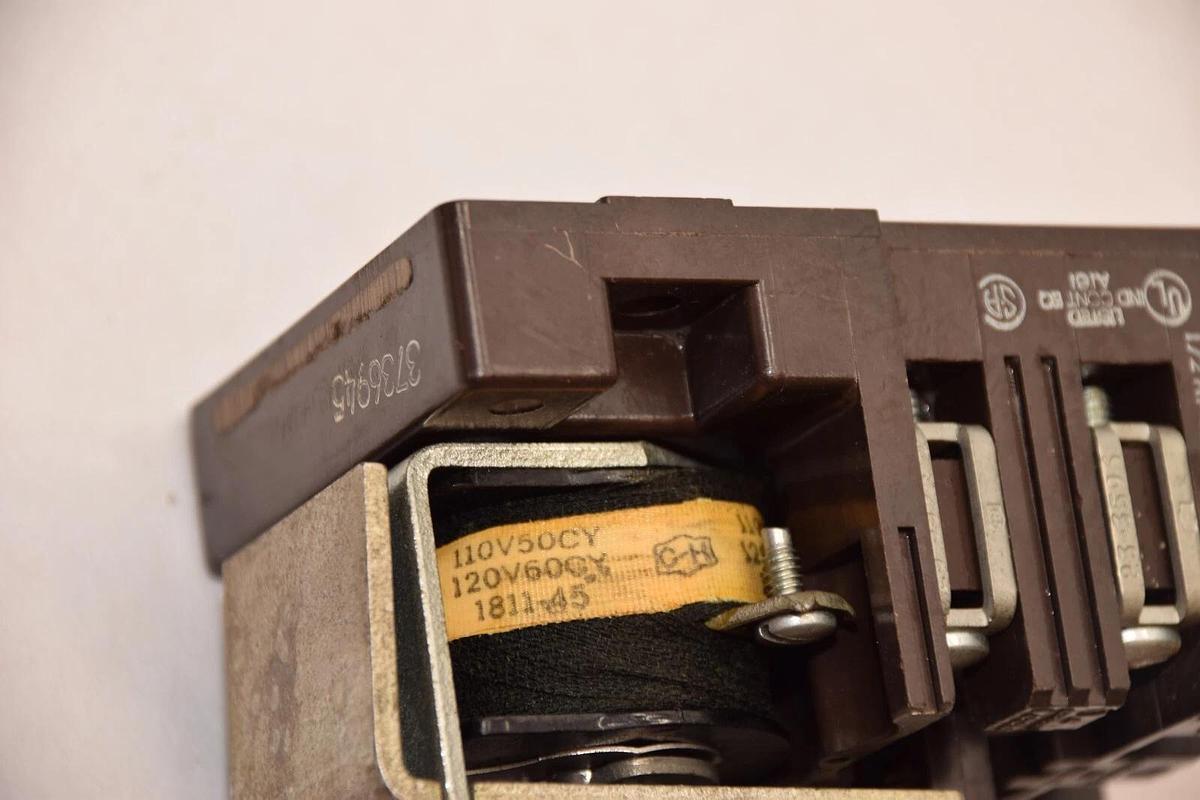 Used CUTLER HAMMER 9575H2613A 2 Pole 1/2HP - 120V , 2HP -240V , 1HP Relay