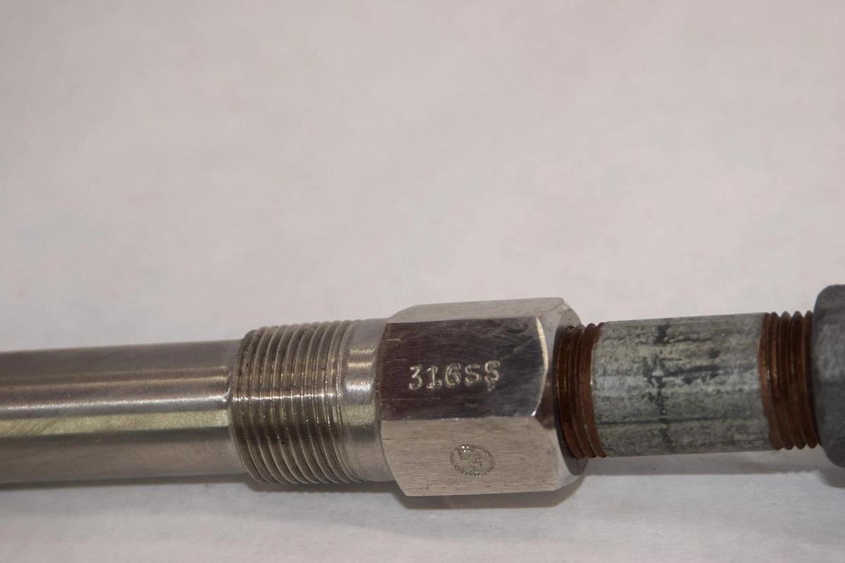 (NEW) CONTROL SPECIALTIES M216035577 1" 316SS Thermowell Temperature Sensor