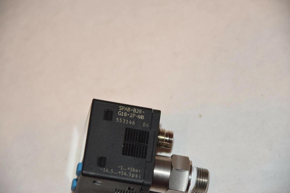 Used FESTO SPAB-B2R-G18-2P-M8 -1 TO 1 BAR 24VDC PRESSURE SENSOR