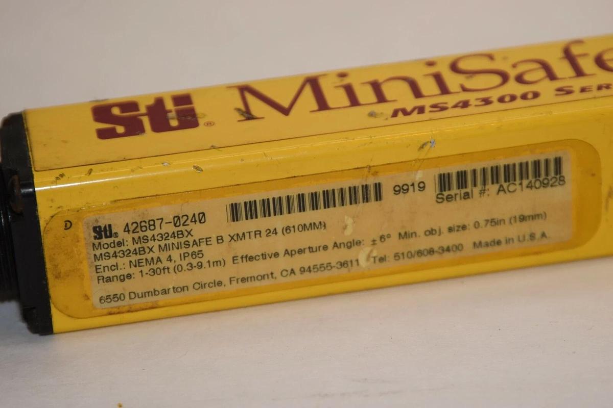 Used STI MS4324BX 42687-0240 Range 1-30' MiniSafe 24" Transmitter Light Curtain