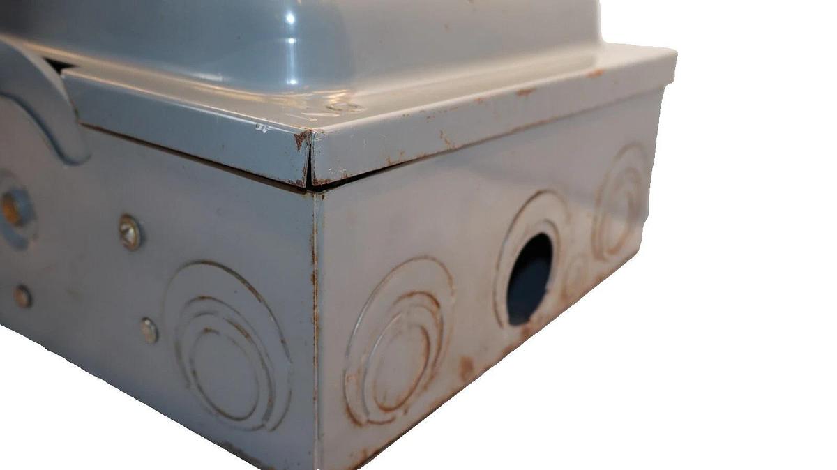 Used SQUARE D Safety Switch 100A 100 Amp 240 480 600vac 250v 3ph 3 phase