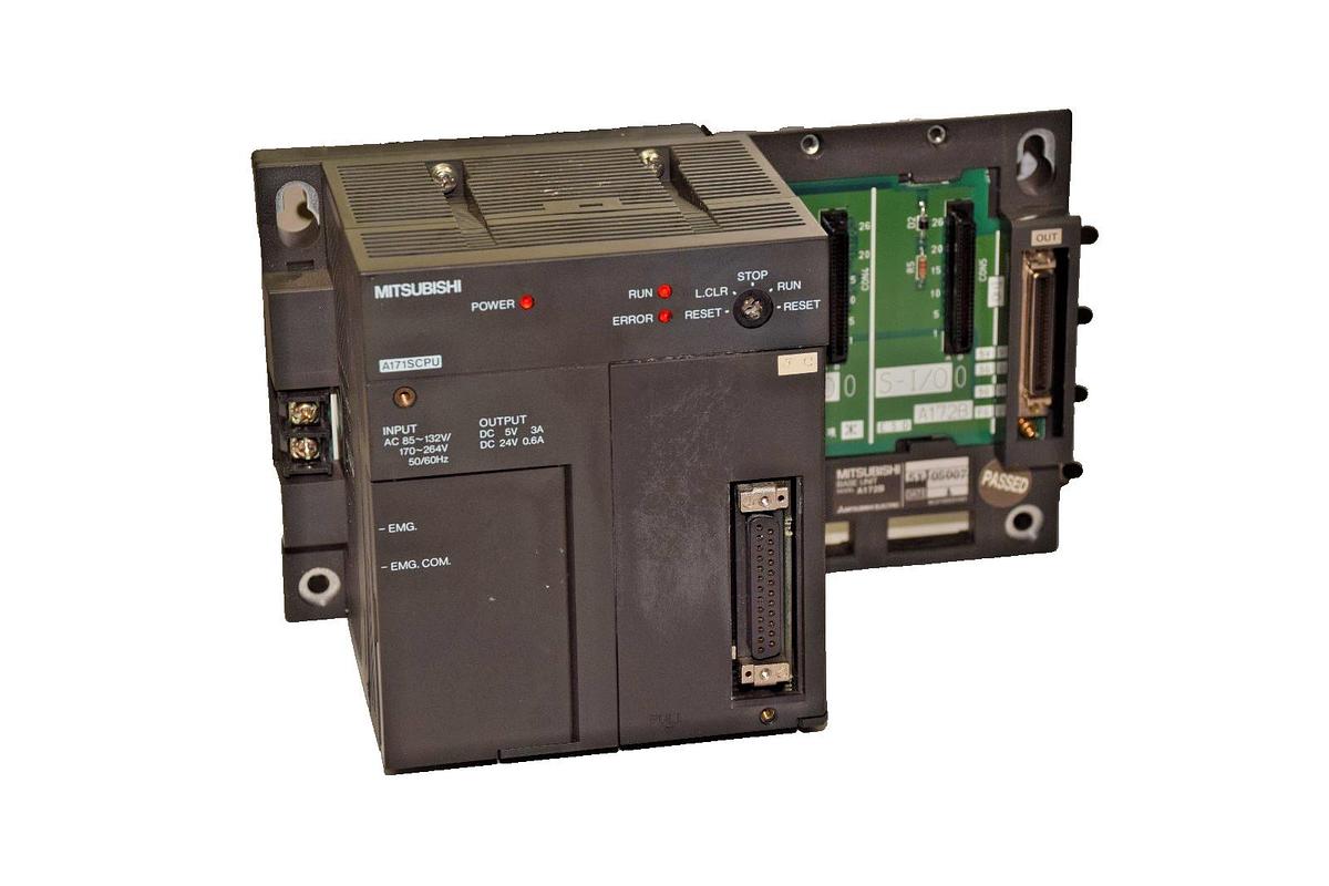 Used MITSUBISHI A171SCPU 100/200V 50/60Hz MOTION CONTROLLER W/ BASE UNIT A172B