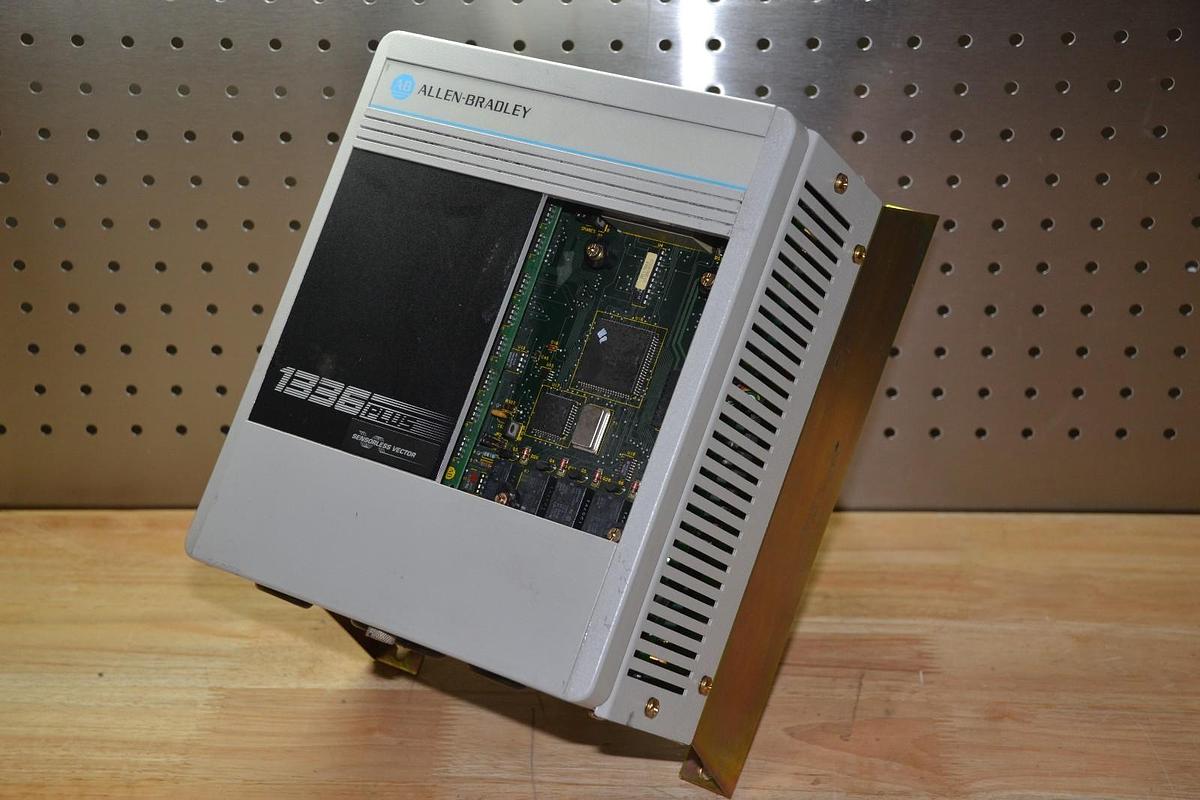 Used Allen Bradley AC Drive 1336S-BRF30-AA-EN4-HA2-L5 Ser.D 1336S BRF30 AA EN4 HA2 L5