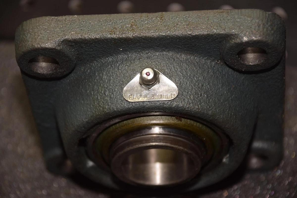 BCA FWG 1-3/16RM 1-3/16" BALL BEARING FLANGE UNIT NEW