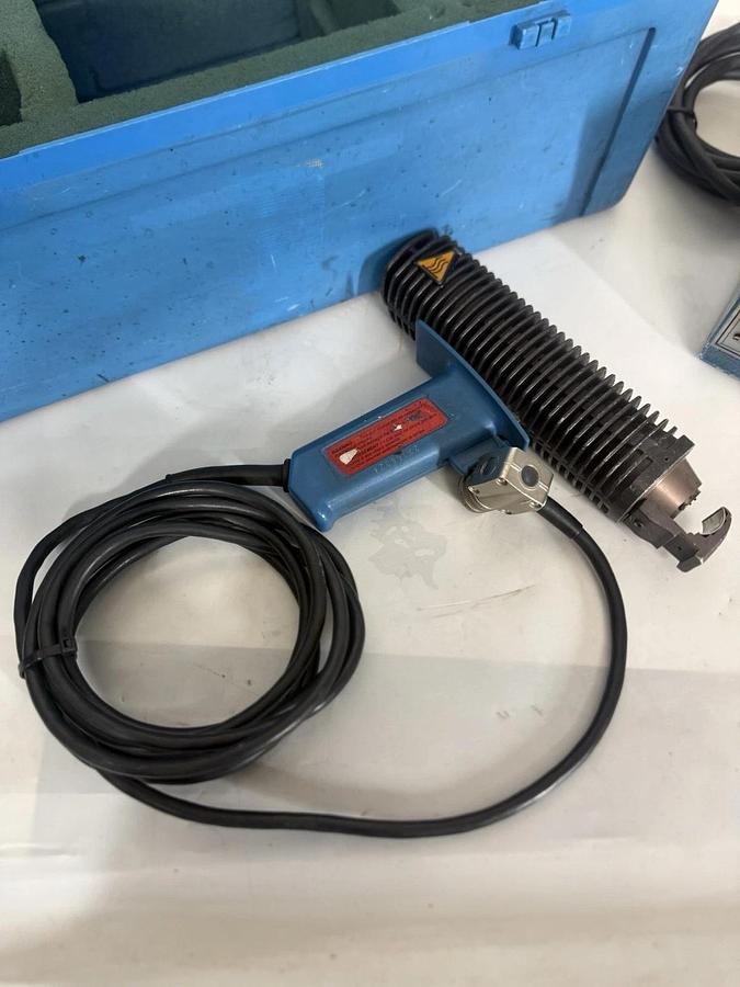 Used Raychem Infrared Heat Gun & Power Supply ED-7-004 IR-1759-MK3
