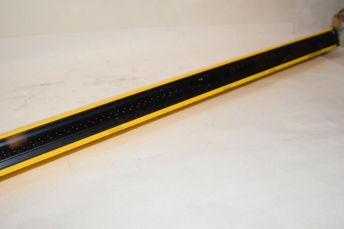 Used SICK Safety Light Curtain C40S-0903AA310 C4000 Range 0-6m  C40S0903AA310