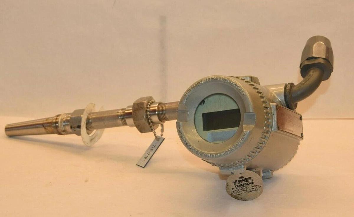 Used BAILEY FISCHER & PORTER EQS404A0 12-42Vdc 4-20mA Transmitter