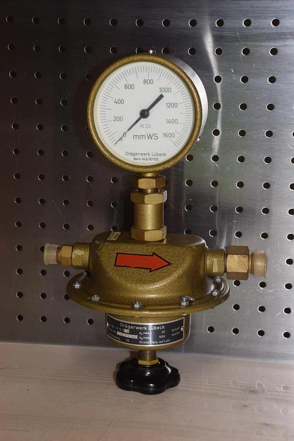 DRAGERWERK LUBECK 3176502 D14362 200kp 1000mm 70 PRESSURE REDUCER NEW