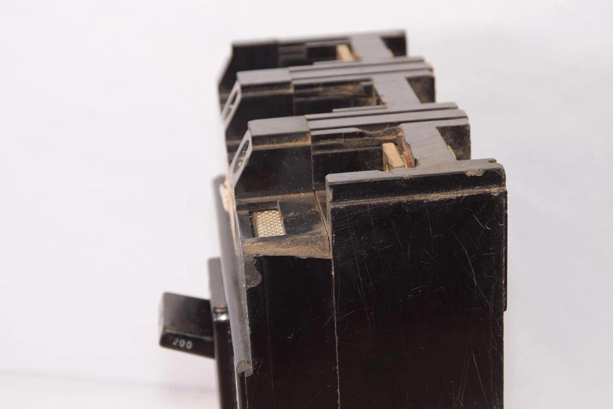 Used FEDERAL PACIFIC / FPE NJ622200 200A Amp 2P Breaker *Chip