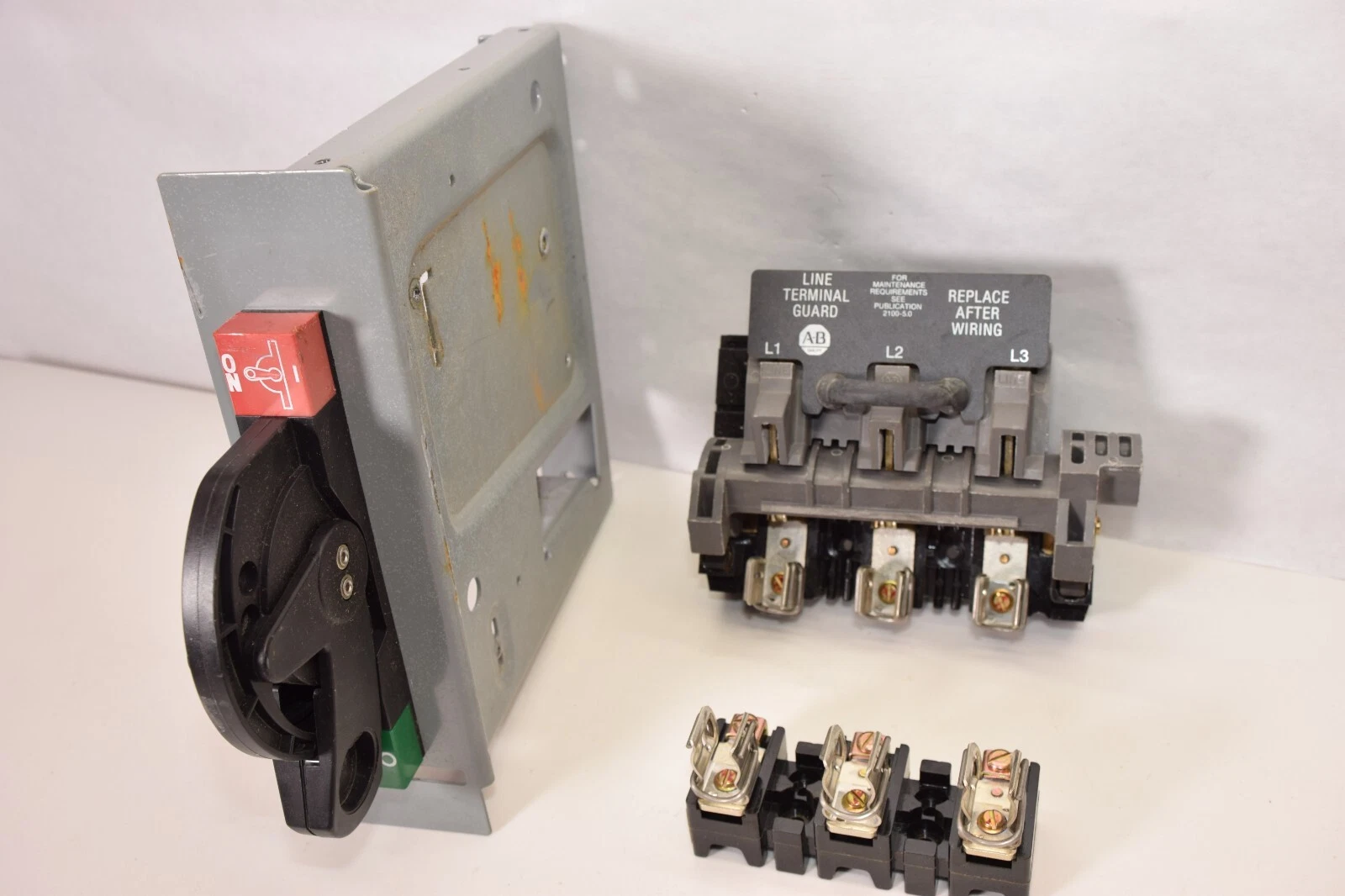 Used ALLEN BRADLEY 40120-582-02 X-401978 2100-5.0 30A 600v Disconnect Switch Assembly