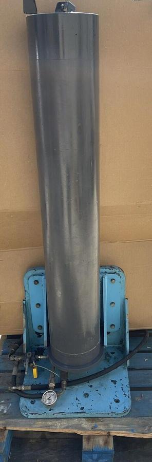 Used Large industrial hyd. Accumulator, Hydraulic Accumulators, 55" x 9"