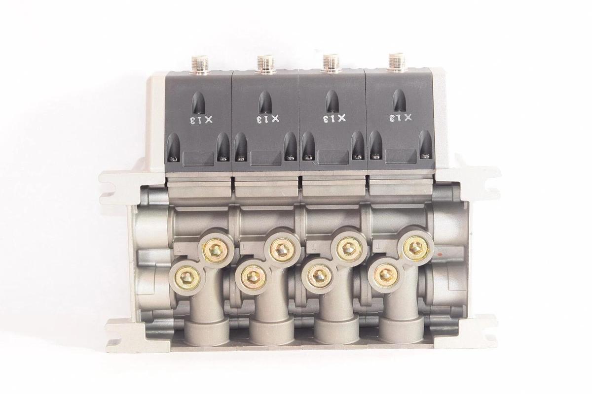 (NEW) SMC VV814-03S-W04BT-X13 Pneumatic Manifold *Cosmetic Damage*