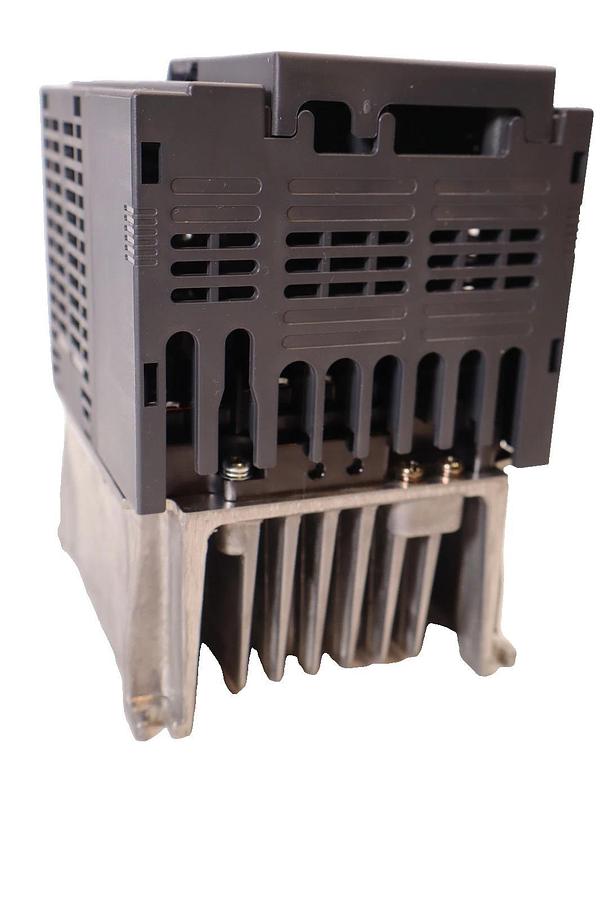 Mitsubishi Electric Inverter FR-E710W-050-NA , FRE710W050NA (New)