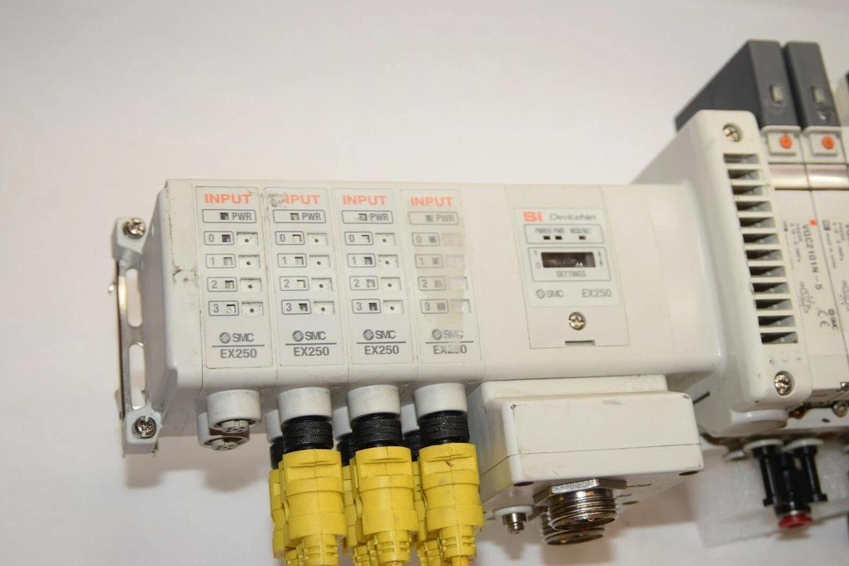 Used SMC EX250-SDN1-X122 Device Net 11 Slot EX250 Serial Interface Unit