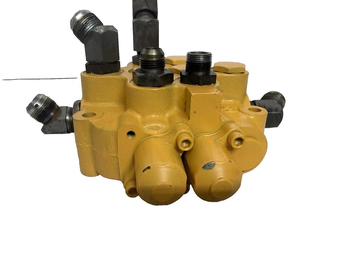 Used Altec Husco 28A7 3212C Vermeer Hydraulic Valve 2 Spool Valve block  3212C 1-D-M