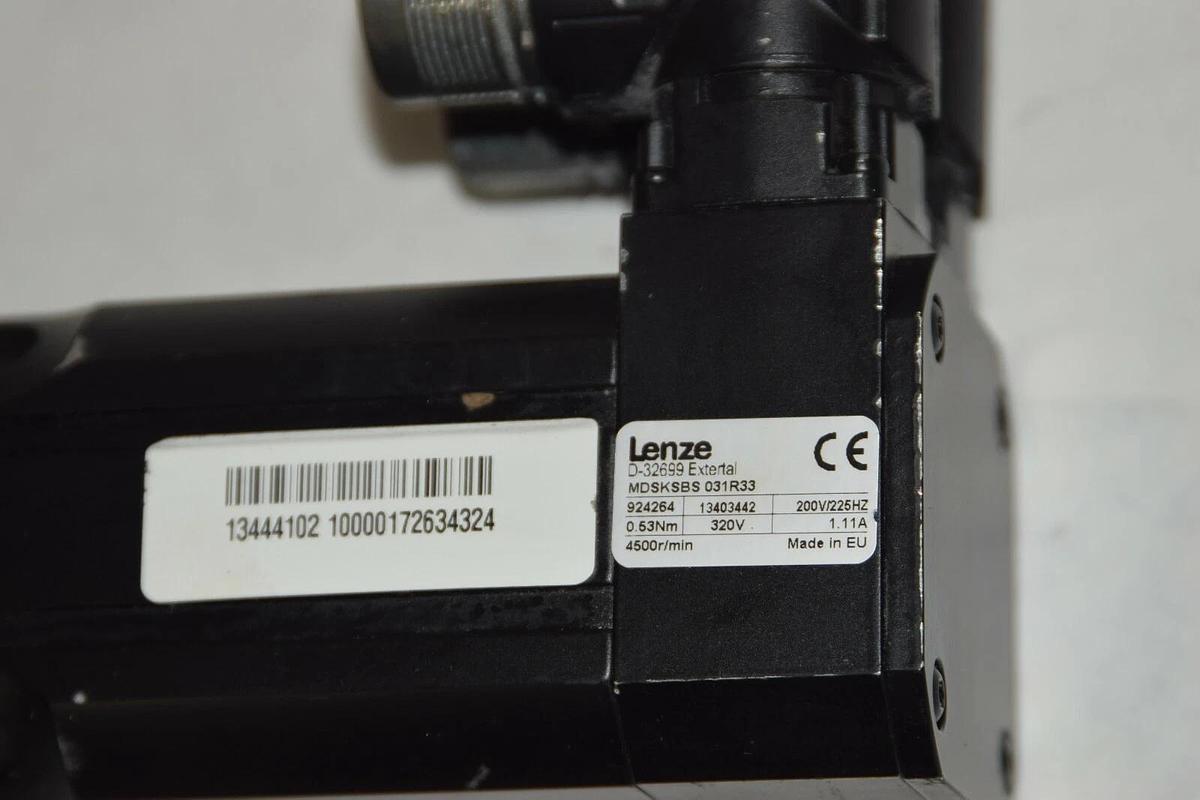 Used Lenze Servo Motor MDSKSBS 031R33  0.53Nm  924264 MDSKSBS031R33 D-32699