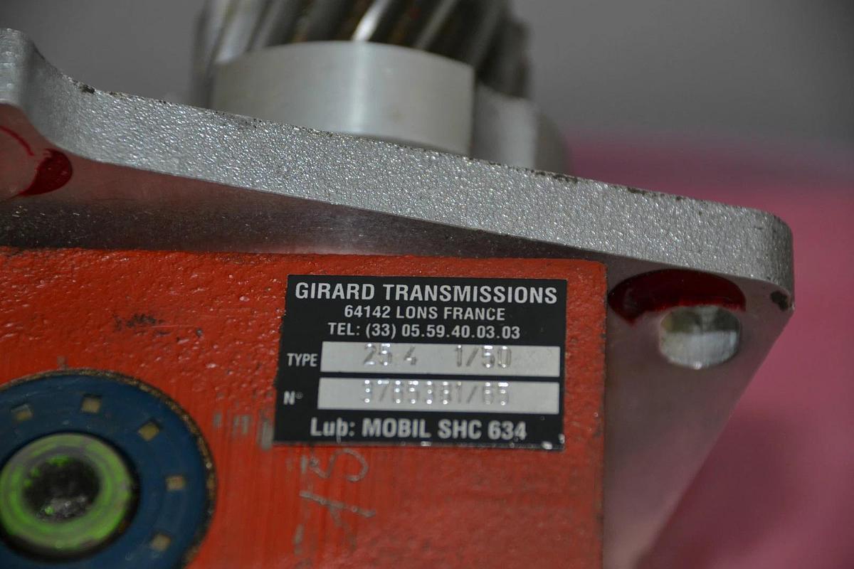 Used GIRARD TRANSMISSIONS TYPE 25.4 1/50 1-50 3765381/65 3765381 65 MOBIL SHC 634