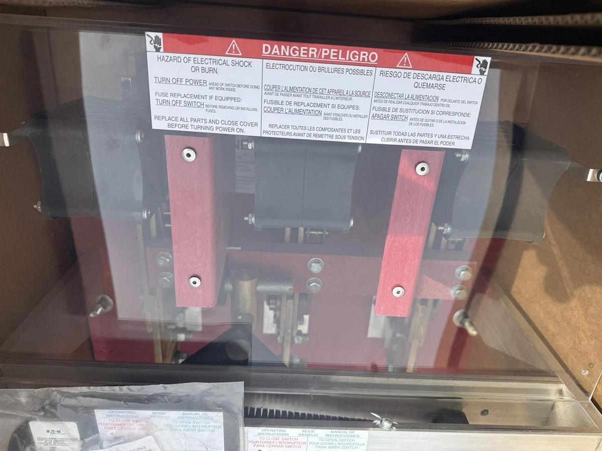 Eaton Bolted Pressure Contact Switch, 3PH 480V 1200 Amp, QA1233T480 1200A PQ123T
