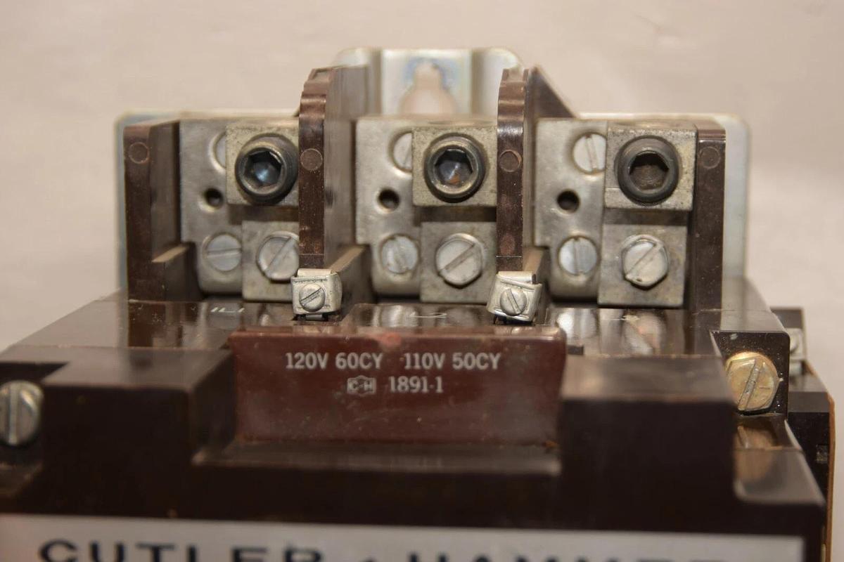 Used CUTLER HAMMER Motor Starter  A10FGO A10FG0 Series A1 Size Sz 4 3PH 120V Coil