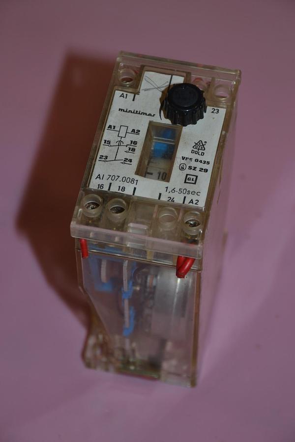 Used DOLO SOHNE MINITIMER RELAY AI 707.0081 6-50 SEC 110V 60 HZ
