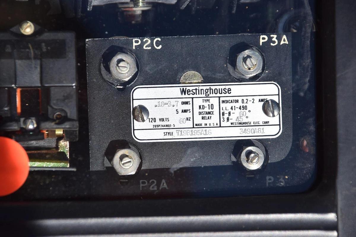 Used WESTINGHOUSE KD-10 Distance Relay 719B195A16 120V .18-3.7 Ohms