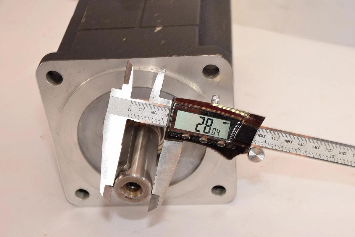 Used Baldor Brushless Servo Motor BSM100C-2250DAP S4P177W105 W0503107247 10nm 1.28kw