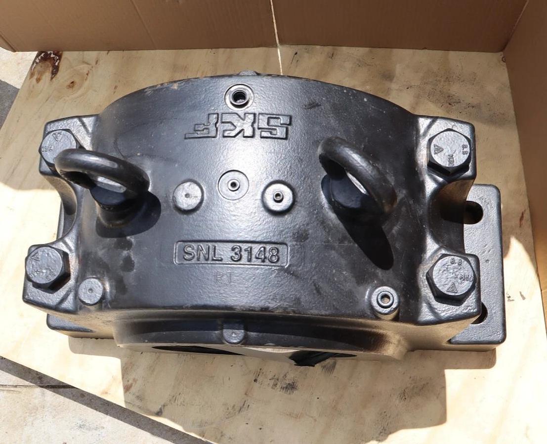 SKF 4 bolt Plummer Pillow Block Bearing HOUSING ONLY SNL 3148 TURT SNL-3148 NOS
