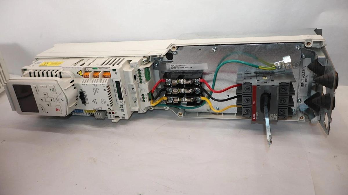 Used ABB VFD DRIVE ACH580-01-02A1-4+0J400+P922 400/480v 3ph ACH580-PDR-02A1-4