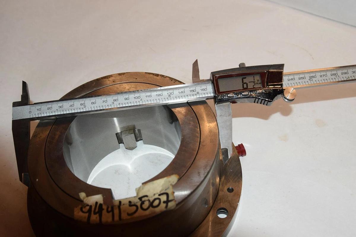 Used Gatco GN-4588 4.0006  6-1/2" OD X 4" ID  Rotary Bushing 10-4588-2-02  94415007