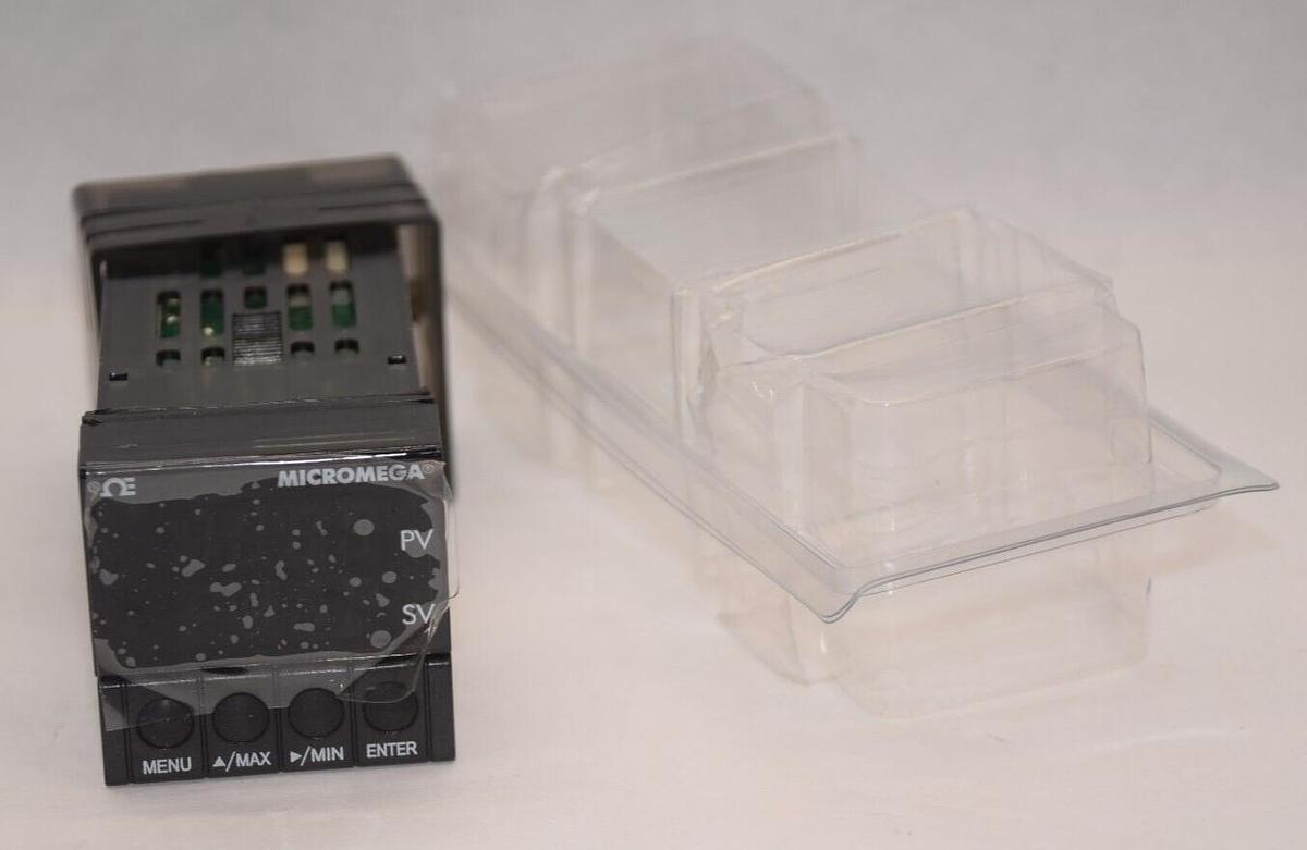 (NEW) OMEGA ENGINEERING INC. CN77333-A2 -2.6 4Watt 90-240V Micromega Controller