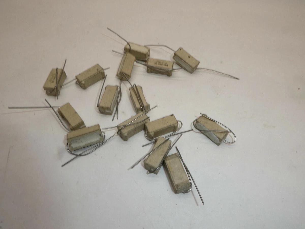 (NEW - Lot of 15) P312-ECG 22 Ohm 5WA Cement Resistor