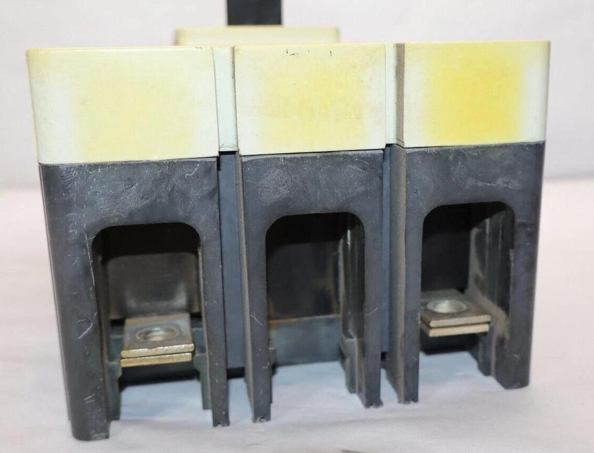 Used Westinghouse Ser C Circuit Breaker KDB35k 400a 400 Amp 2p KDB2400M01S09Y07