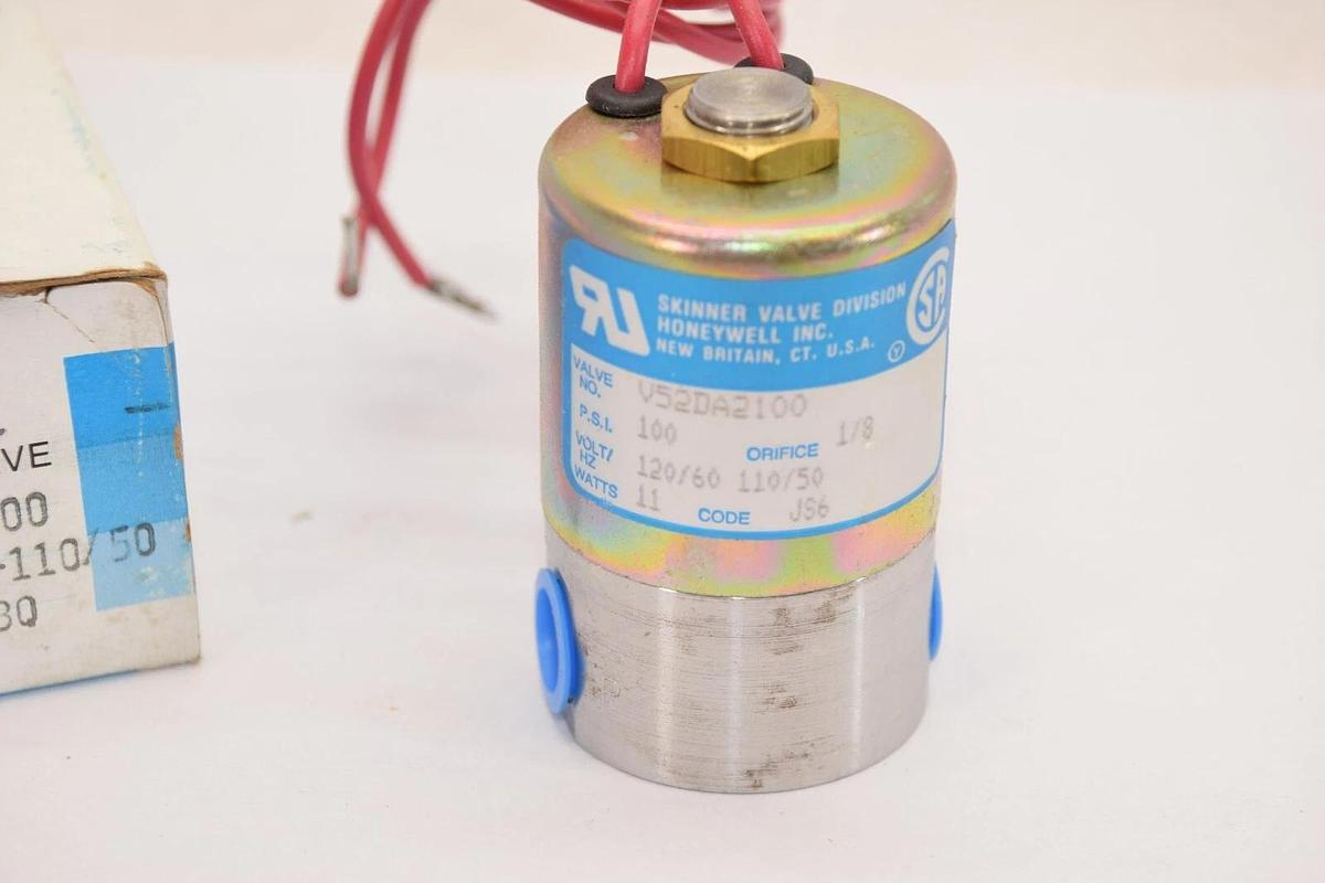 Honeywell / Skinner V52DA2100 110/120V 50/60Hz 100psi Solenoid Valve (New)