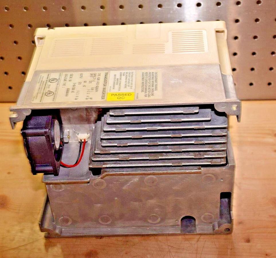 Toshiba VFS5-5020UPH Transistor Inverter AC Drive 2.1A 1Hp 575V 2 KVA 1HP (NEW)