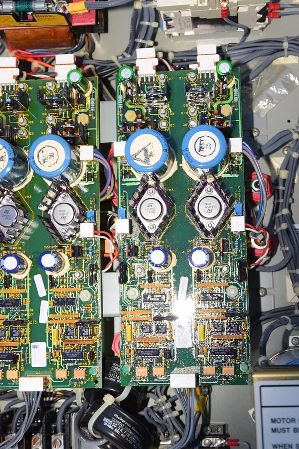 Used Westinghouse Accutrol 200 Adjustable Frequency Control A2T152B-10117 15hp 460v