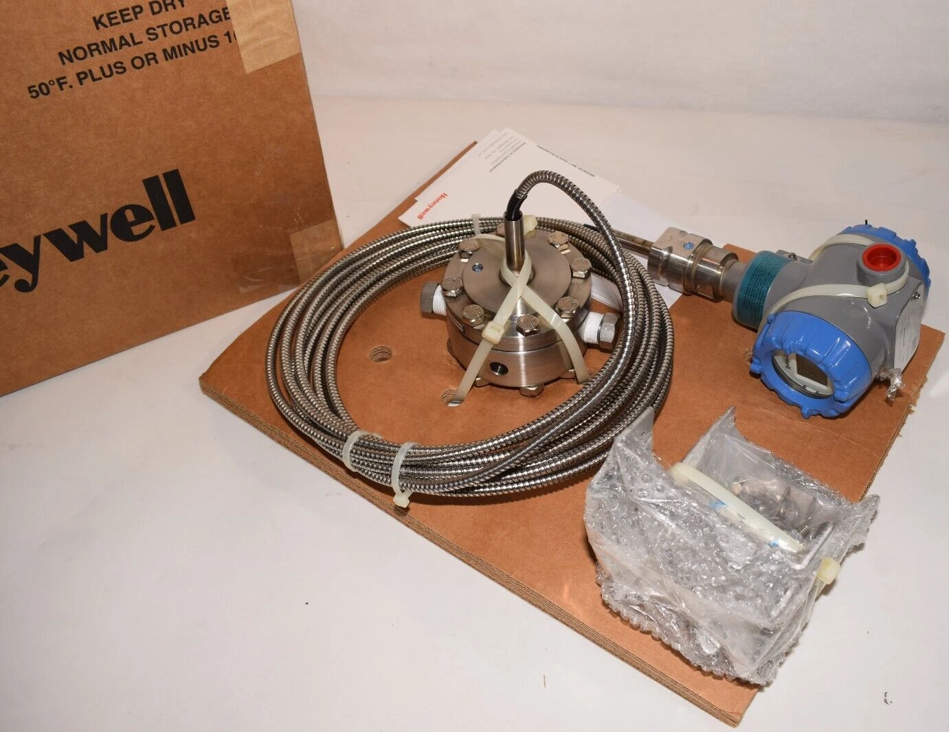 Honeywell STR800 GP Remote Seal ST800 STR87G-11A05E0-KKGJBCDSG-B-AHD-11C-B NEW