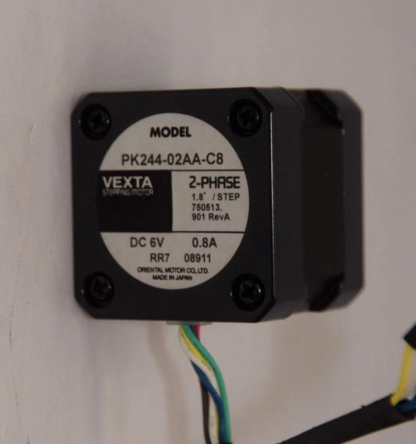 Used VEXTA Oriental Motor PK244-02AA-C8 PK24402AAC8 2 Phase 6V 0.8A Stepping Motor