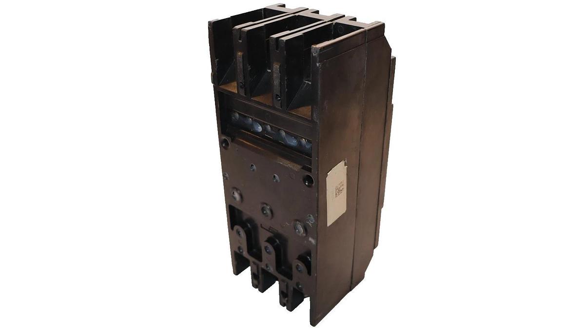 Used FPE  Circuit Breaker 90Amp 90A 3-Pole 480v NFJ3090-U 3P