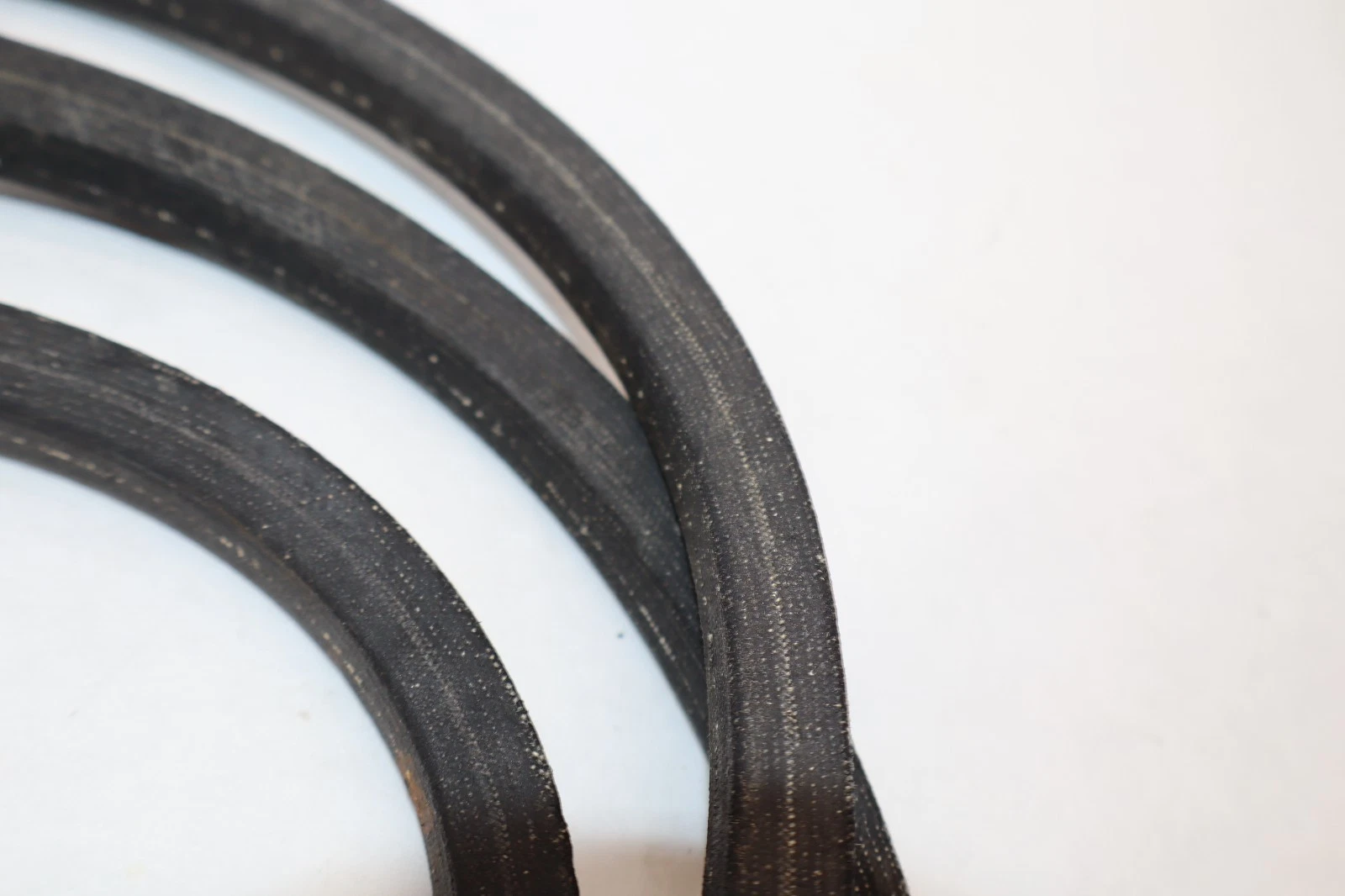 Gates V-Belt V Belt B70 B 70 B-70 Hi-Power (New)