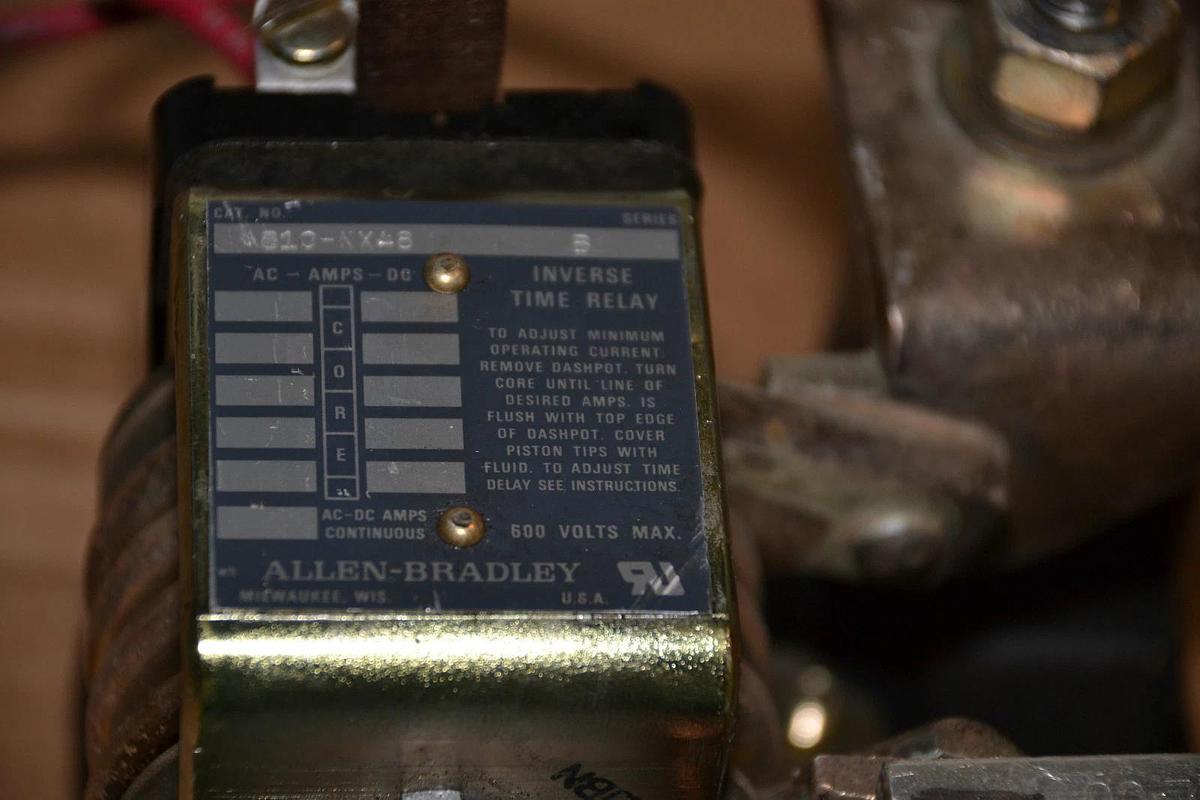 Used ALLEN BRADLEY INVERSE TIME RELAY 810-NX48 810 NX48 810NX48 600V 600 V