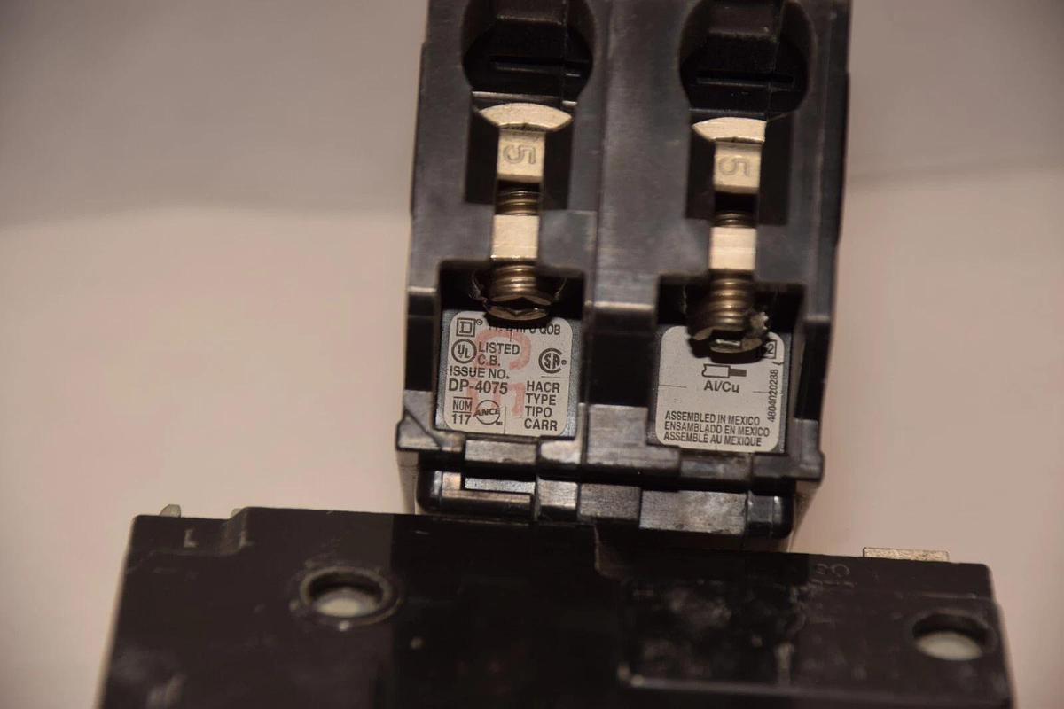 Used Square D Breaker DP-4075 HACR QOB 40A 40 Amp 2 Pole 2P 120/240v (Used)