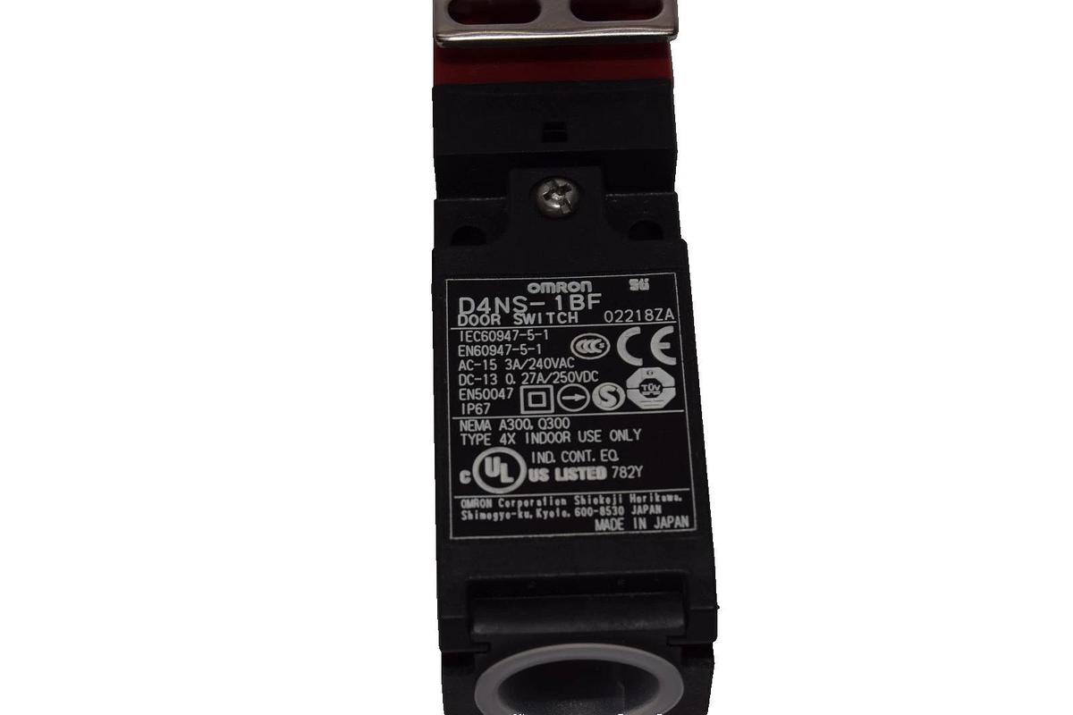 Used Omron D4NS-1BF 3A 240Vac Safety Door Switch - Lot of 3
