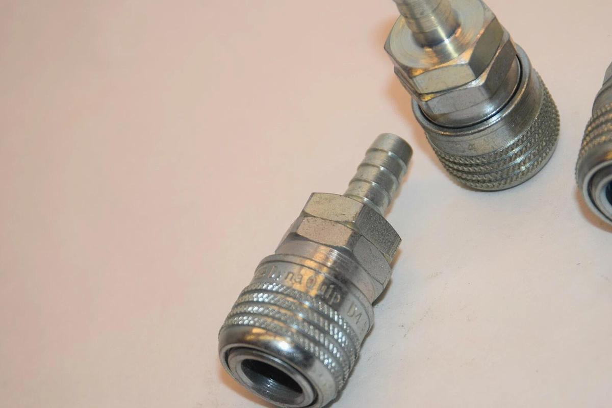 (NEW - LOT OF 3) DYNAQUIP D4 1/4"NPT Industrial Pneumatic Air Quick Disconnect