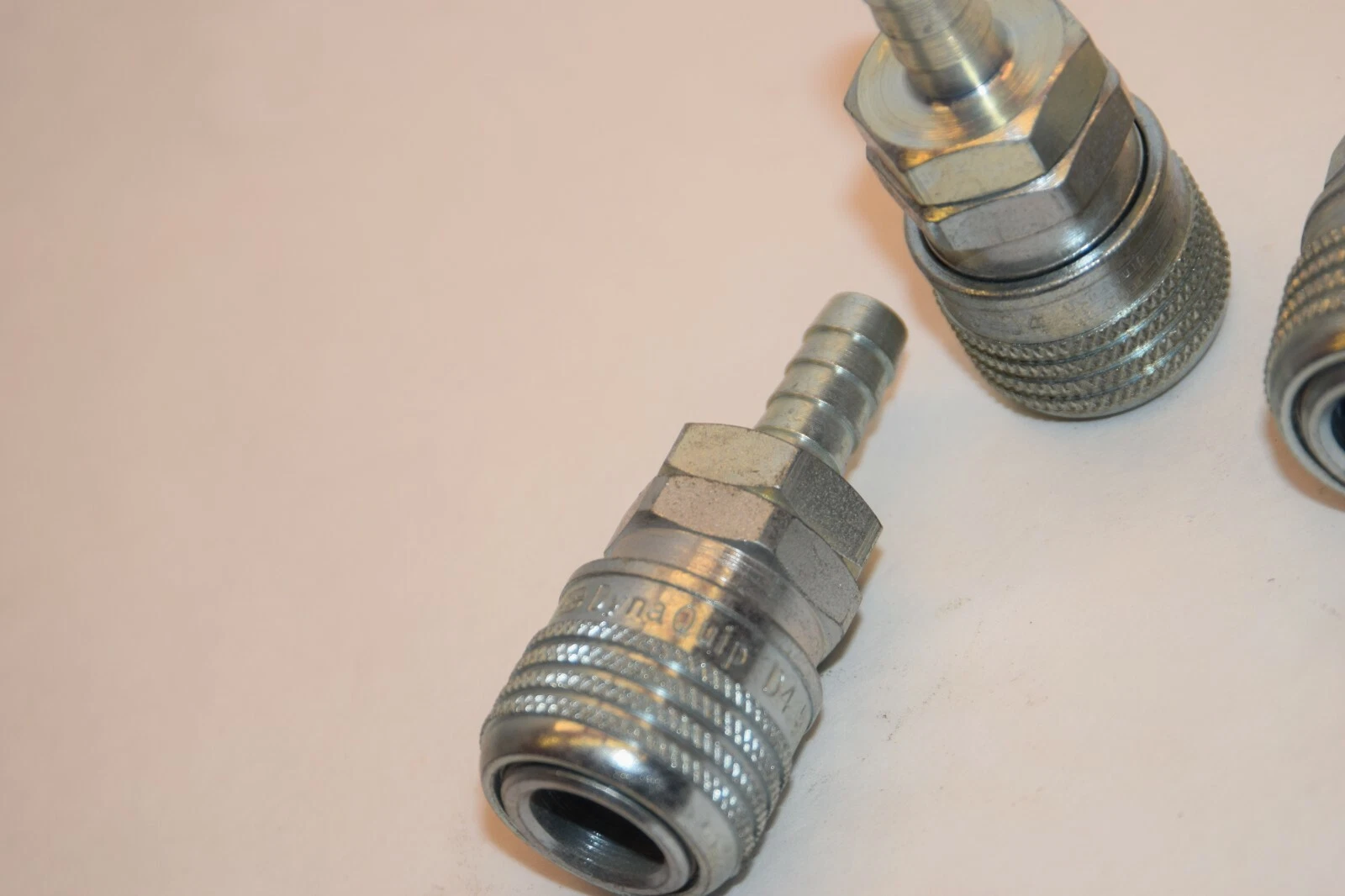 (NEW - LOT OF 3) DYNAQUIP D4 1/4"NPT Industrial Pneumatic Air Quick Disconnect