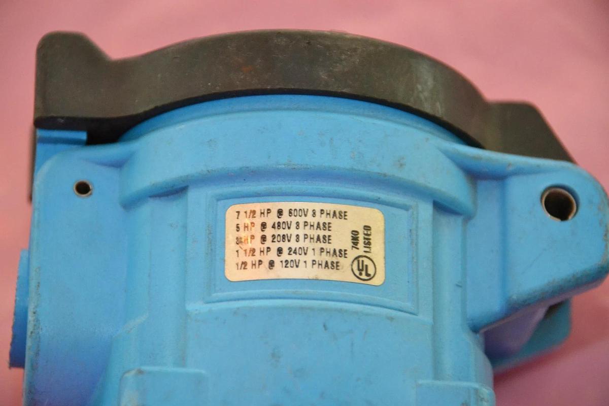 Used MELTRIC DECONTACTOR 20A-30A 20A 30A  208V DS 20 DS20