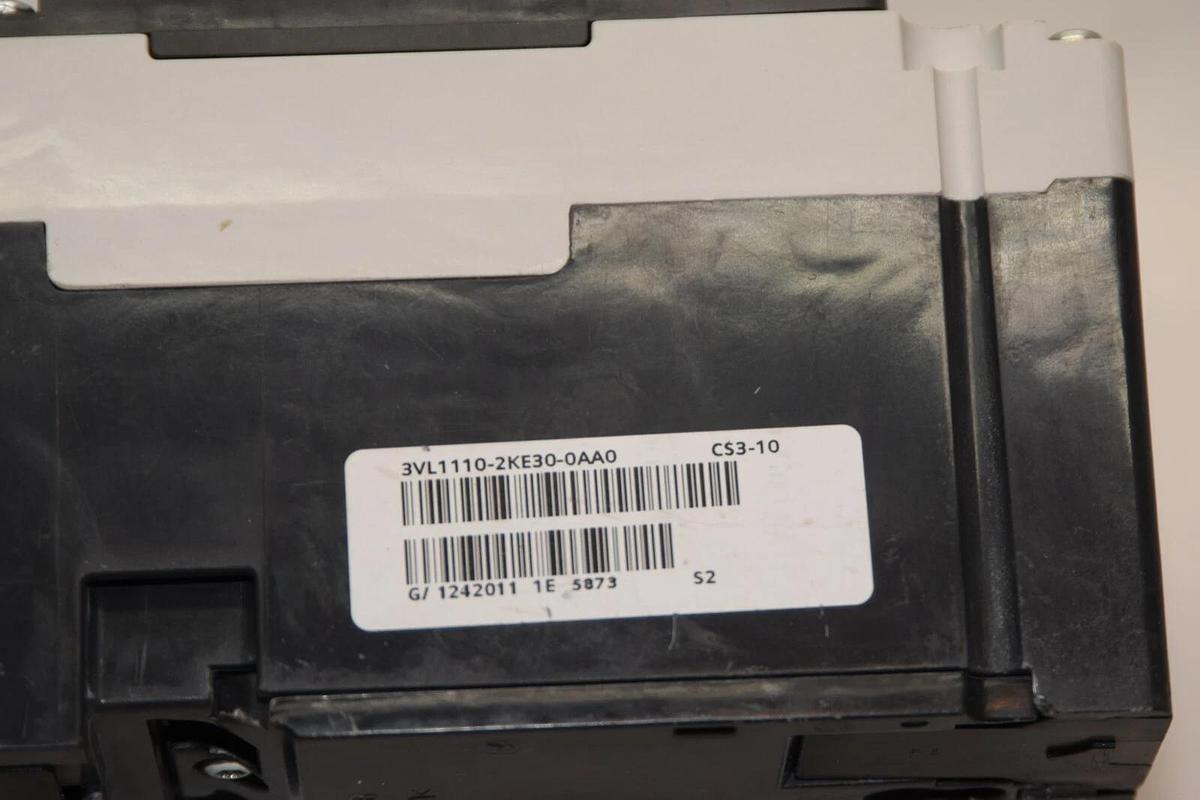 SIEMENS HCGA 100 Amp Breaker 3VL1110-2KE30-0AA0 3VL11102KE300AA0 HCS3S100 100A