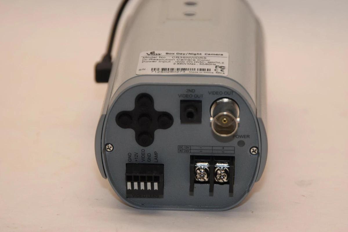 Used VEW CR3SNWDRS 12Vdc 24Vac 2.88W 50/60Hz CCTV Lens Box Day/Night Camera