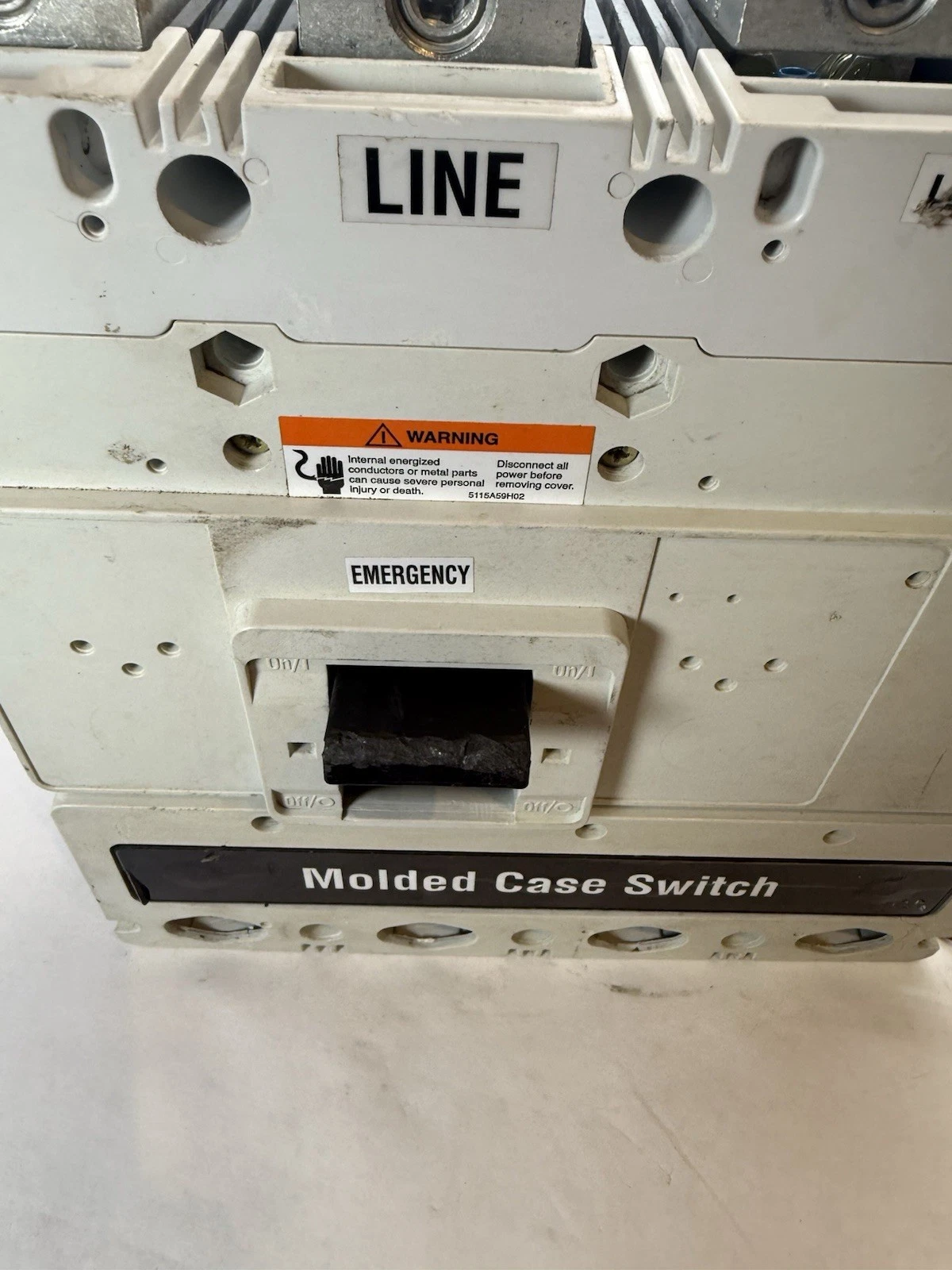 Used Cutler Hammer Molded Case Switch 4P HLD4600 4 pole HDL 600A 600 Amp W/ interlock