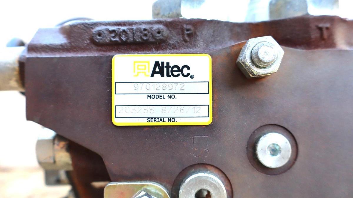 Used Altec 970128972 , DB5195.800 Hydraulic Valve Block
