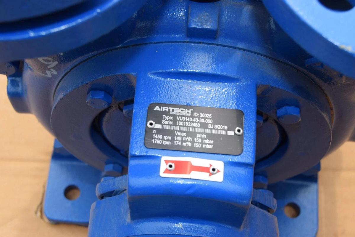 Airtech Vacuum Pump Speck VU0140-43-30-000 1450/1750rpm 150pmin 145/174v (NOS)